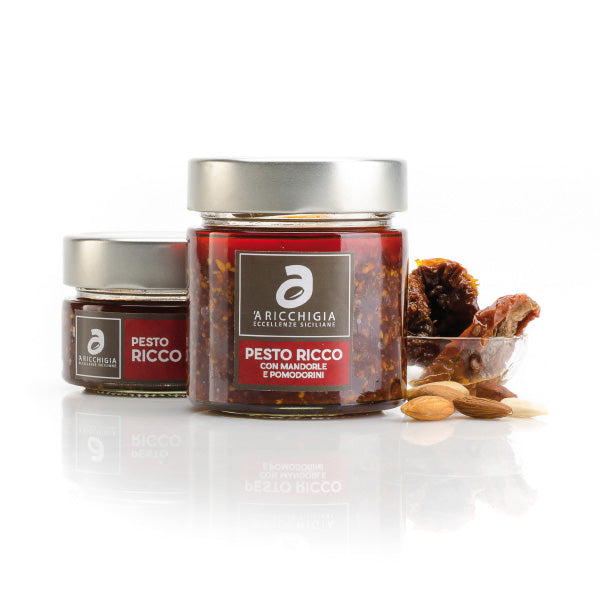 Pesto Ricco mit Tomaten und Mandeln von A Ricchgia