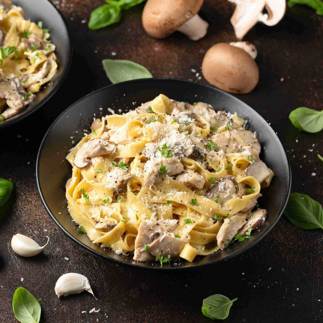 Pasta Tagliatelle von Frentana mit Pilzen, Schinken und Käse